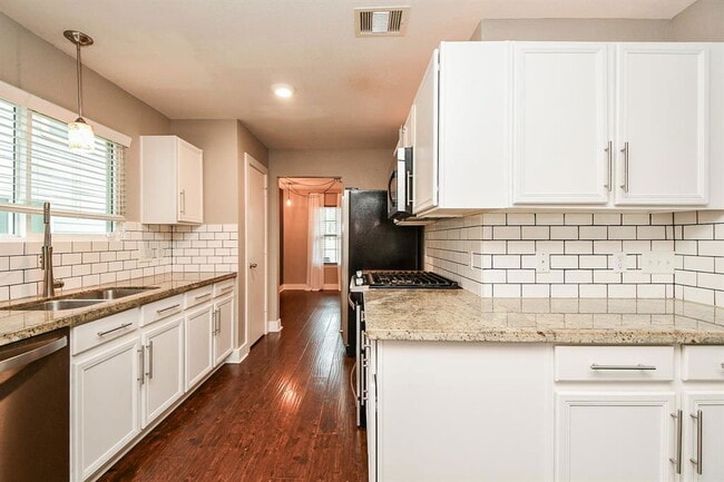 Photo - 10731 Cobblecreek Way House