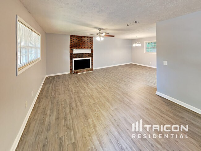 Building Photo - 3964 Cindy Dr