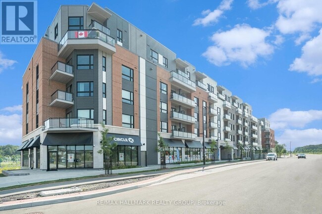 Building Photo - 1350-1350 Hemlock Rd