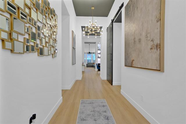 Foto del edificio - 2208 Miranda Ln