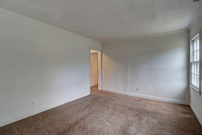 Building Photo - 7107 Geiger St NW