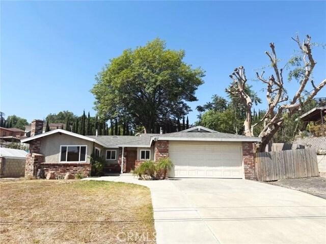 Primary Photo - 417 Bourdet Ave