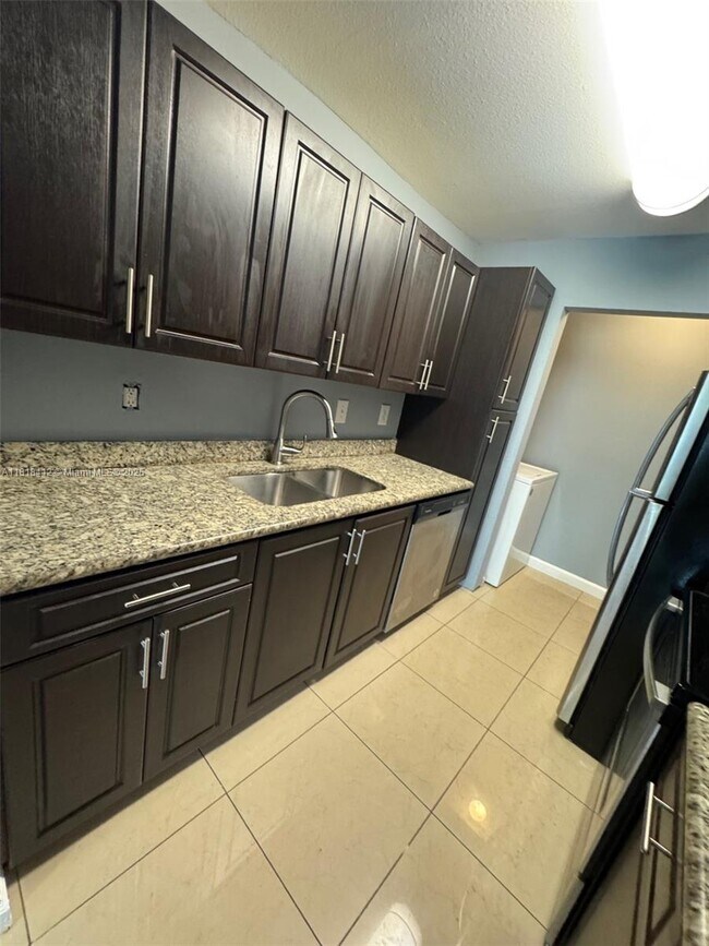Foto del edificio - 8787 NW 39th St