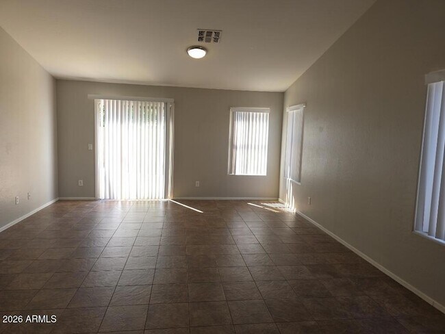 Foto del edificio - 10783 W Edgemont Ave