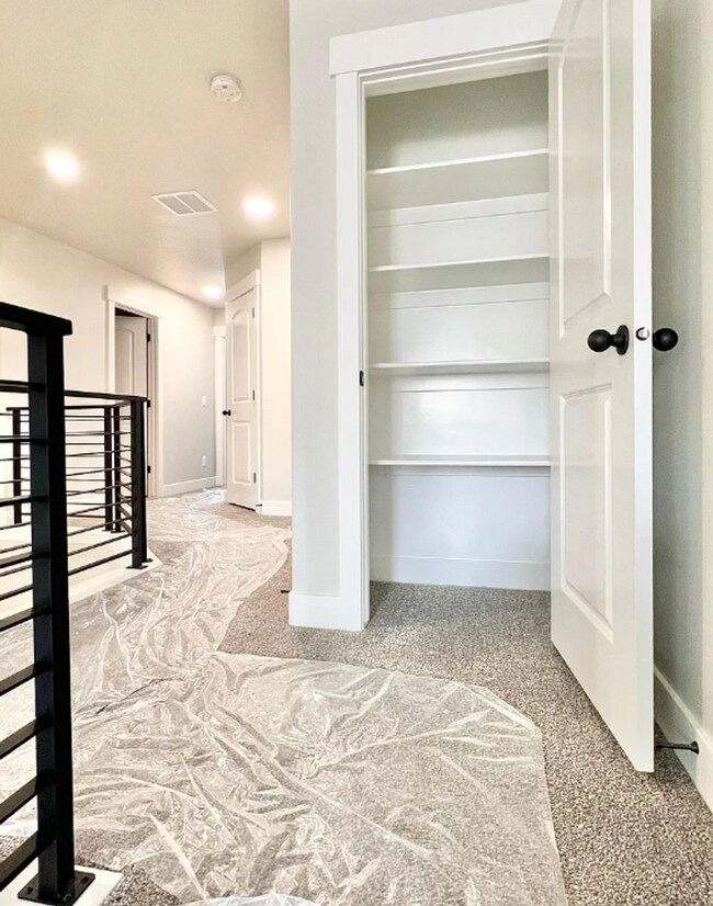 Foto del edificio - Upgraded Townhome in Willow Point – 3 Bed,...