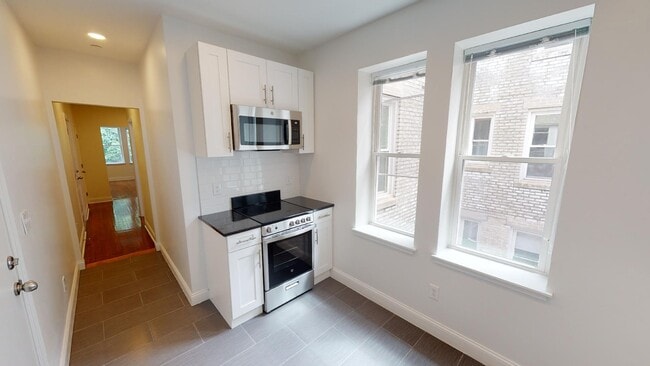 Building Photo - 133 Sutherland Rd