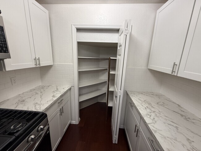 Foto del edificio - 4102 209th Pl NE