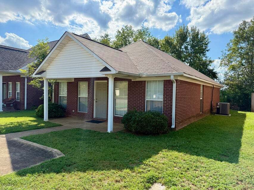 Foto principal - 1505 Gun Club Rd