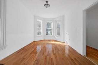Building Photo - 739 Morton St NW