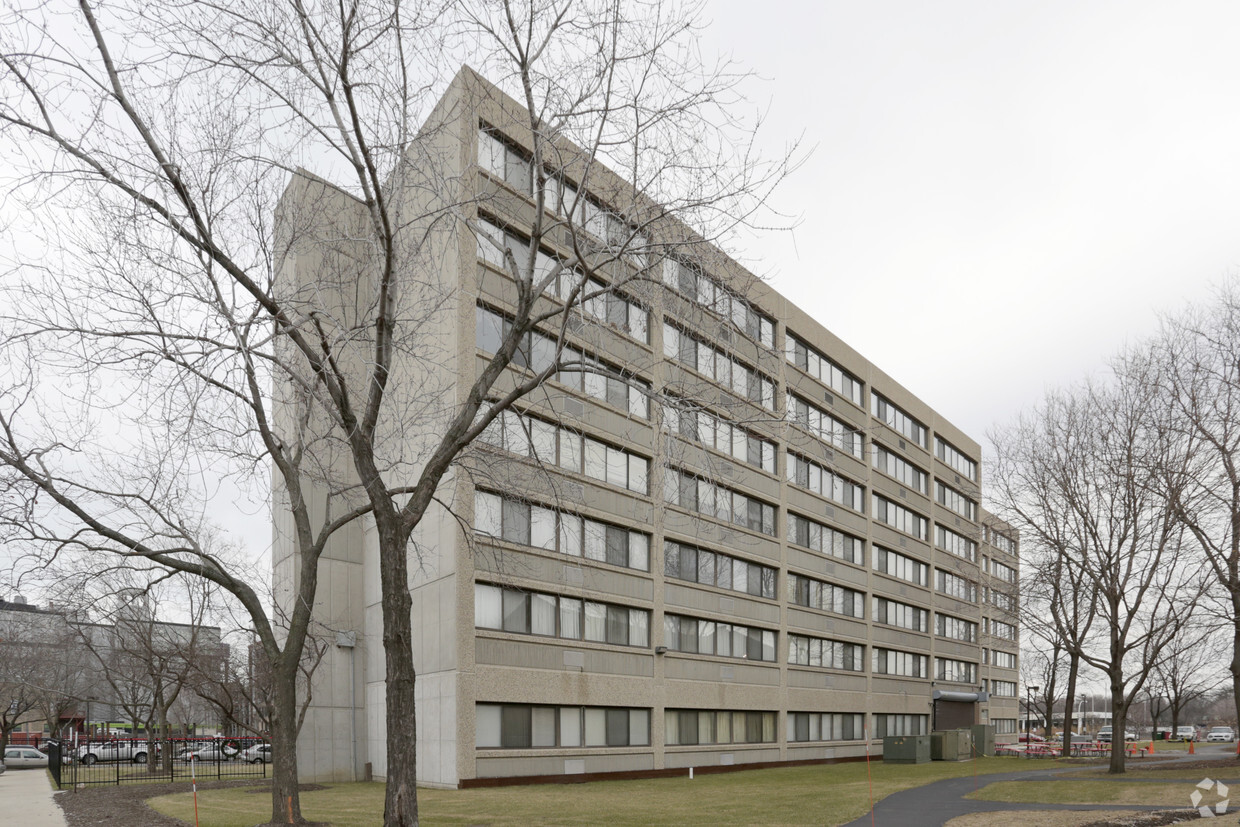 Primary Photo - Academy Square Apartments