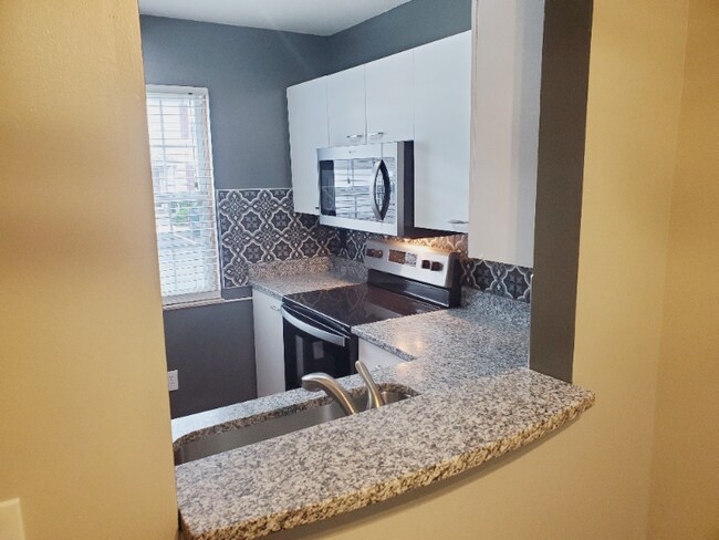 Building Photo - 5705 Snow Dr