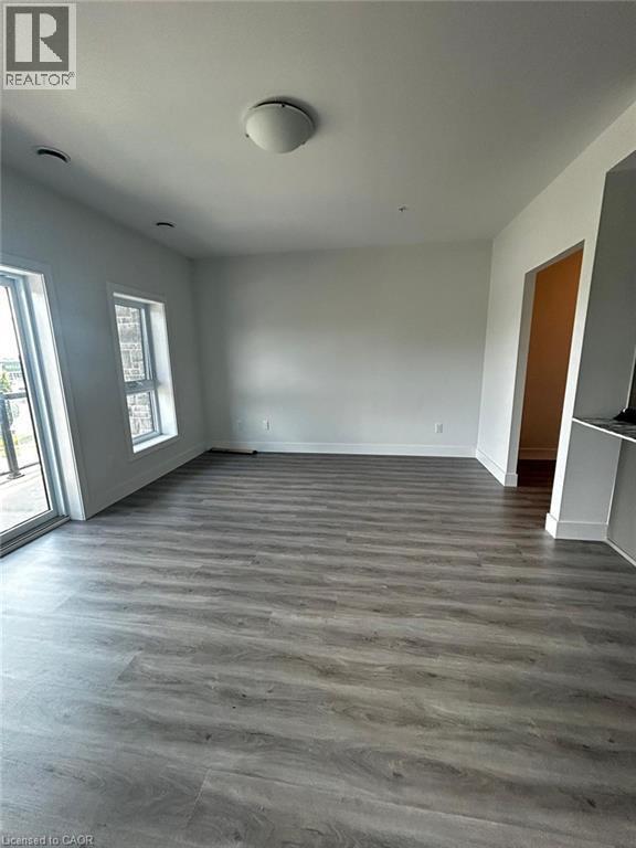 Photo du bâtiment - 1000 Lackner Blvd