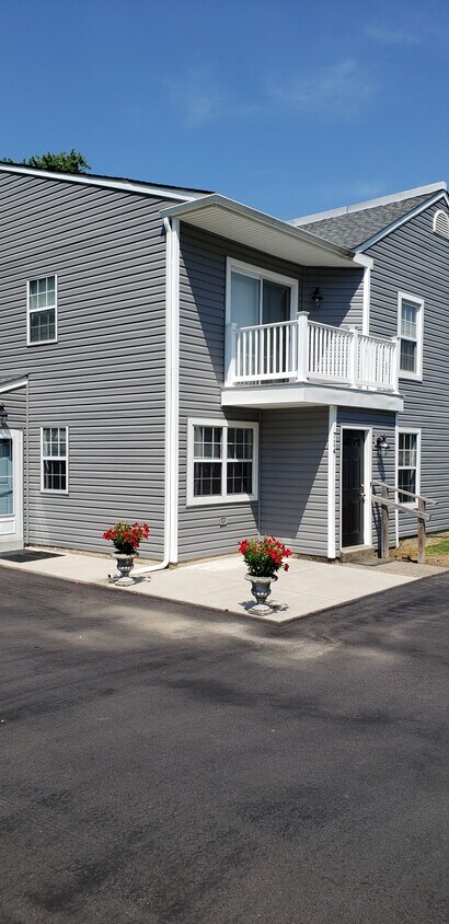 Primary Photo - 714 Timber Ln