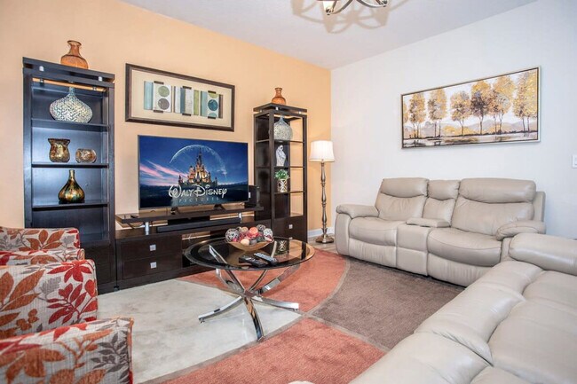 Building Photo - 4710 Sleepy Hollow Dr
