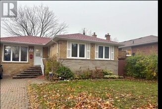 Building Photo - 1312 Daimler Rd