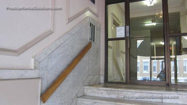 Foto del edificio - 221 Kelton St