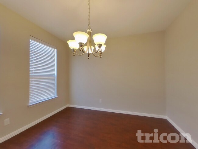 Foto del edificio - 9108 Yellow Cedar Trail