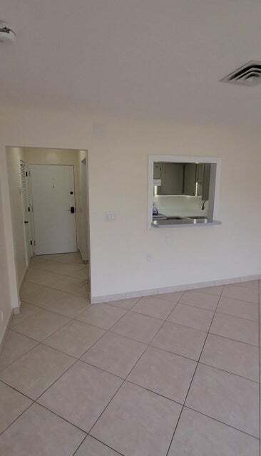 Foto del edificio - 105 S Riverside Dr