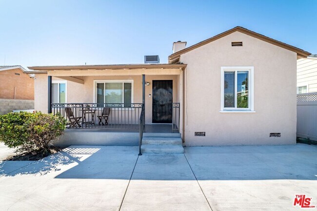 Building Photo - 6443 Agnes Ave