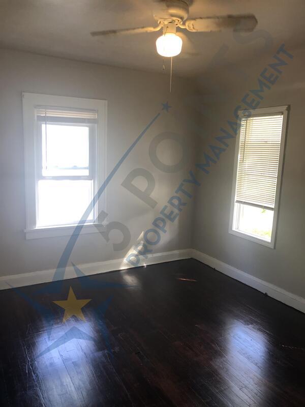 Foto del edificio - 3954 E 155th St