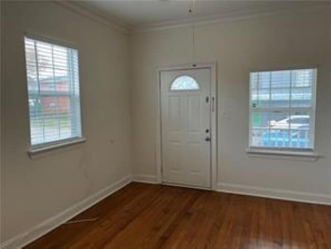 Sala de estar - 132 Nursery Ave