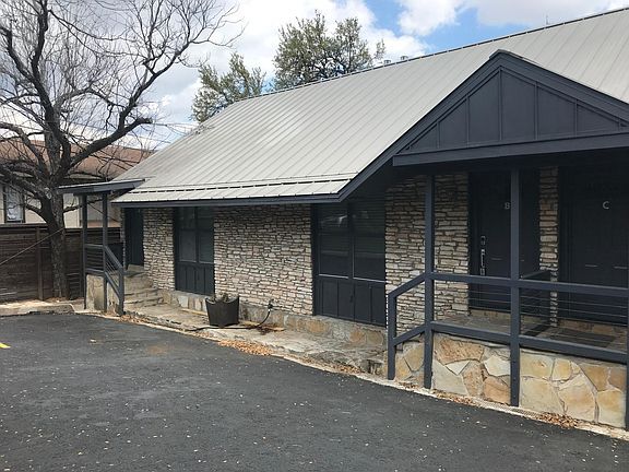 Building Photo - 3805 southridge dr