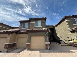 Building Photo - 6868 Sky Pointe Dr