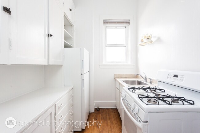 Foto del edificio - 293 E Deerpath Rd