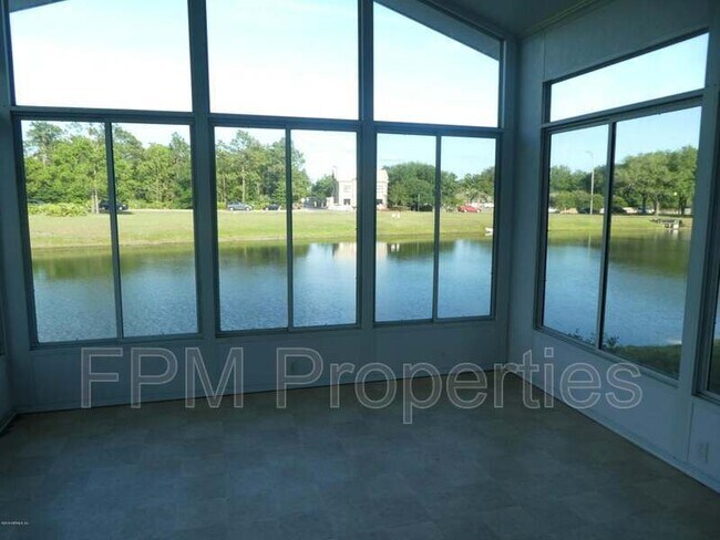 Foto del edificio - 8804 Scott Mill Pl