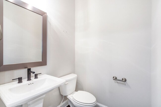 Foto del edificio - East Of Main - Downtown Alpharetta