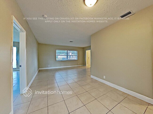 Foto del edificio - 5261 SW 8th Ct
