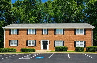 Building Photo - 373 Stone Mountain St