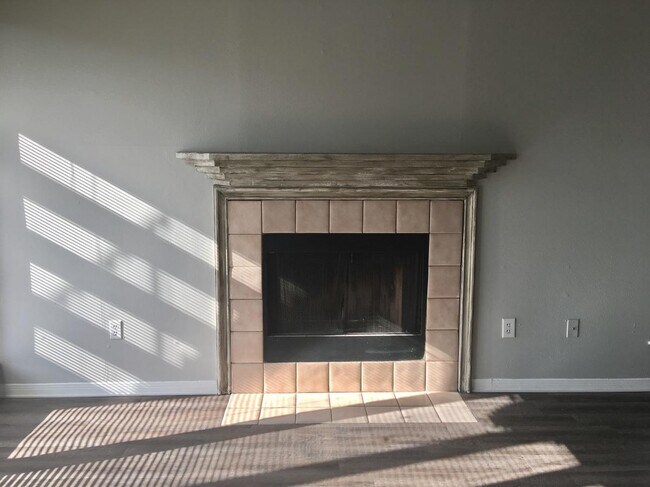Punto focal - 908 Pearl St