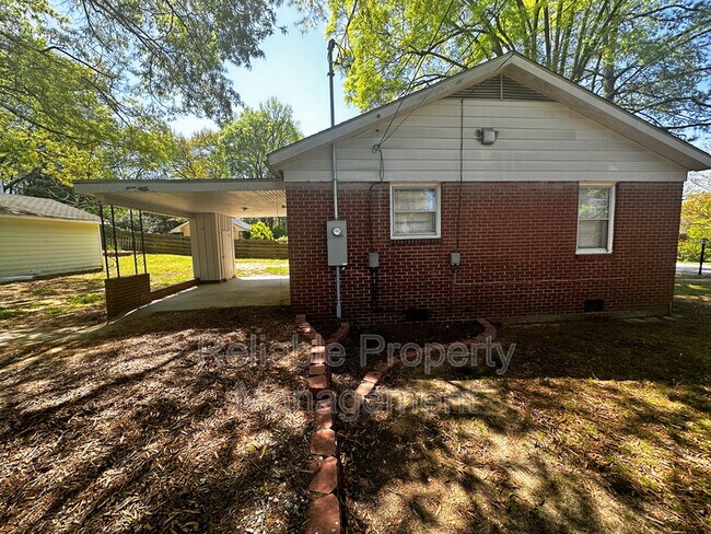 Foto del edificio - 201 Hardee St