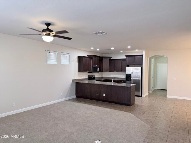 Foto del edificio - 3449 E Sheffield Rd