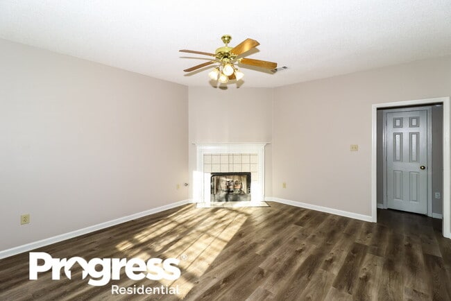Building Photo - 784 Breeze Way
