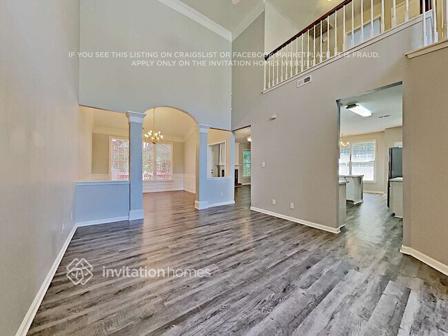 Foto del edificio - 7707 Harrington Woods Rd