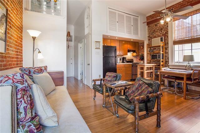 Foto del edificio - 1119 Chartres St