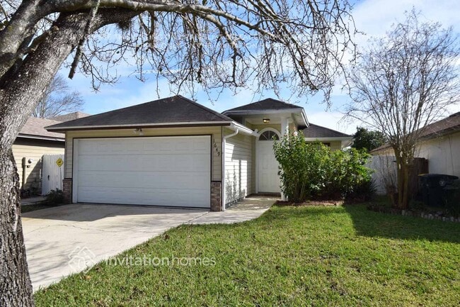 Building Photo - 1649 Ashmore Green Dr