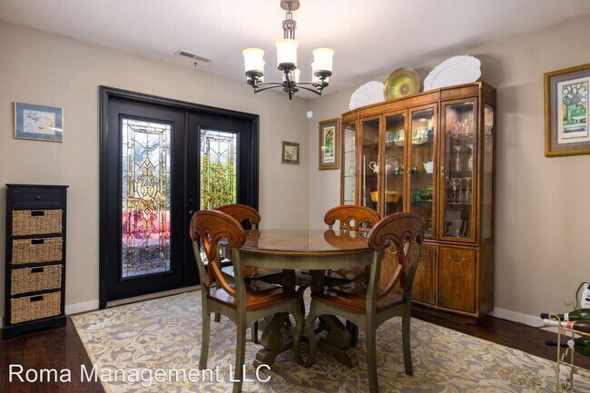 Building Photo - 4 br, 2 bath House - 4603 Elmwood Dr