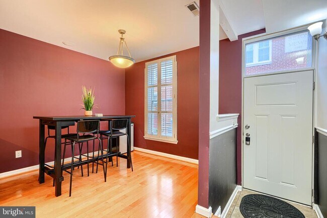 Foto del edificio - 624 Jasper St