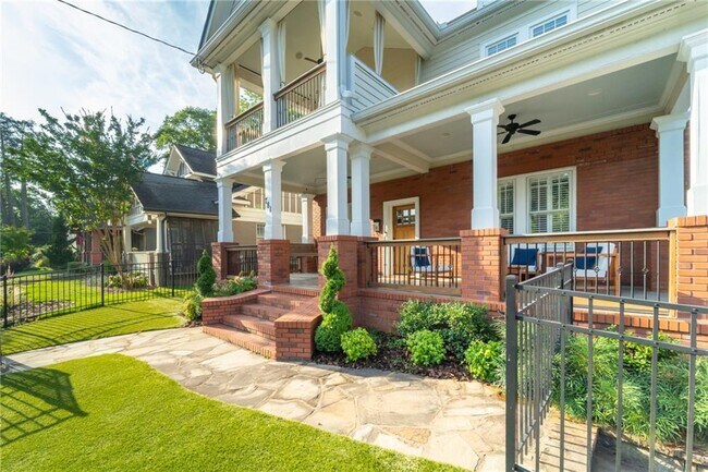 Foto del edificio - 781 Greenwood Ave NE
