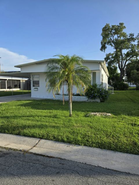 Primary Photo - 203 48th Ave W