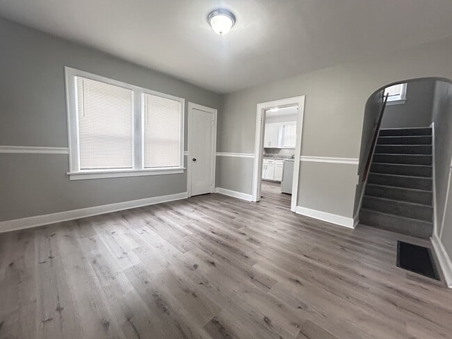 Building Photo - 1532 Republic Ave