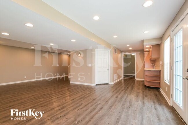 Foto del edificio - 74 Huckleberry Ct