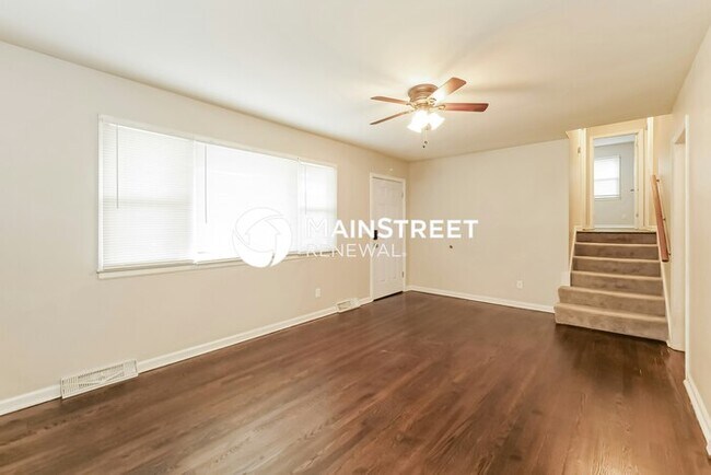 Building Photo - 3 Bedroom Pet-Friendly Home in RAYTOWN, MO with Main Street Renewal