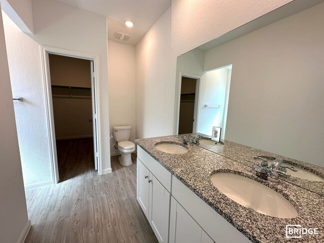 Building Photo - 1228 Treehouse Ln