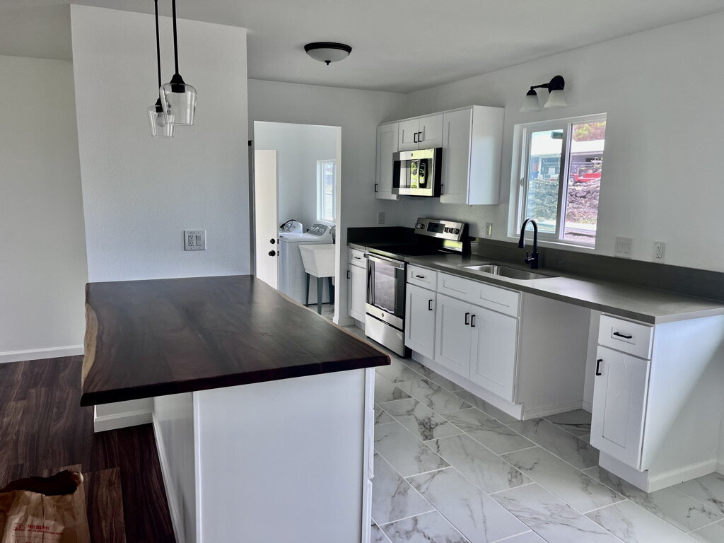 Building Photo - Conveniently Located 3bd/2.75ba home in Hilo!