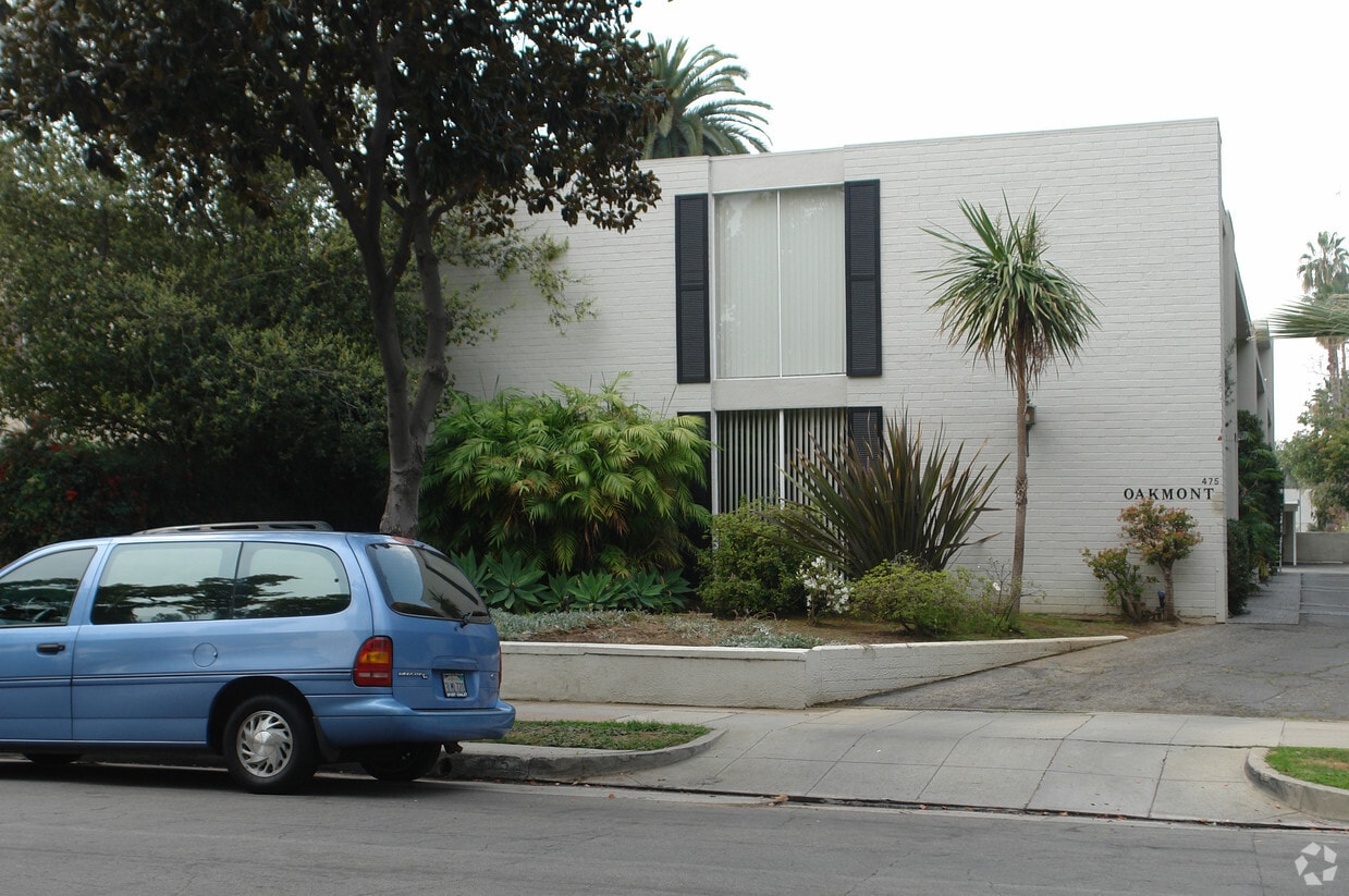 Primary Photo - 475 Oakland Ave
