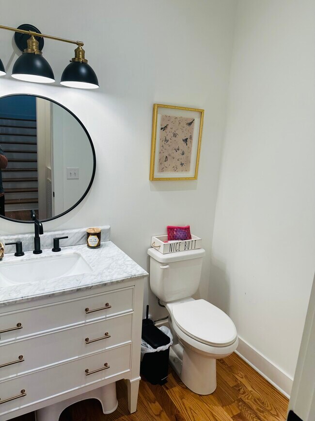 Foto del edificio - 1807 Joy Cir